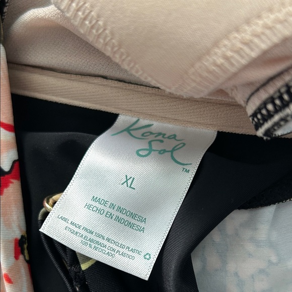 Kona Sol Black Floral Women's One Piece - Picture 2 of 6